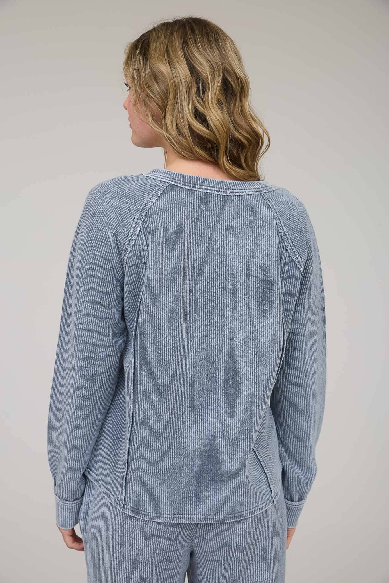 WASHED RIBBED SPLIT NECK LONG SLEEVE KNIT TOP