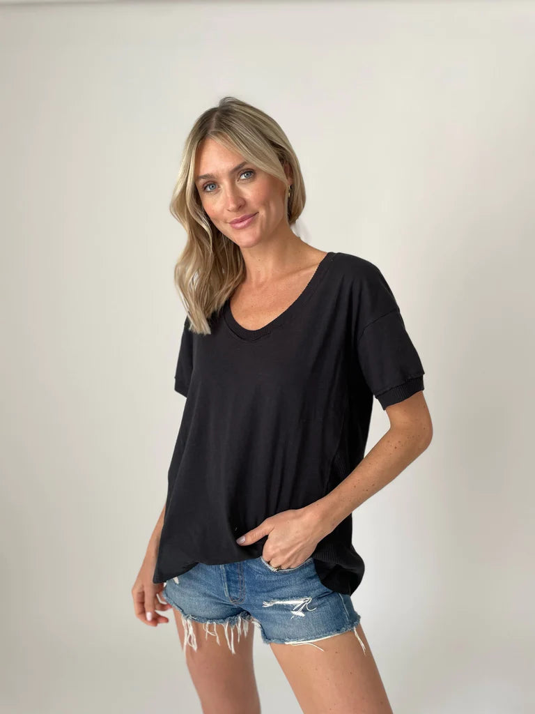 Six Fifty V-Neck Tee / Wesley
