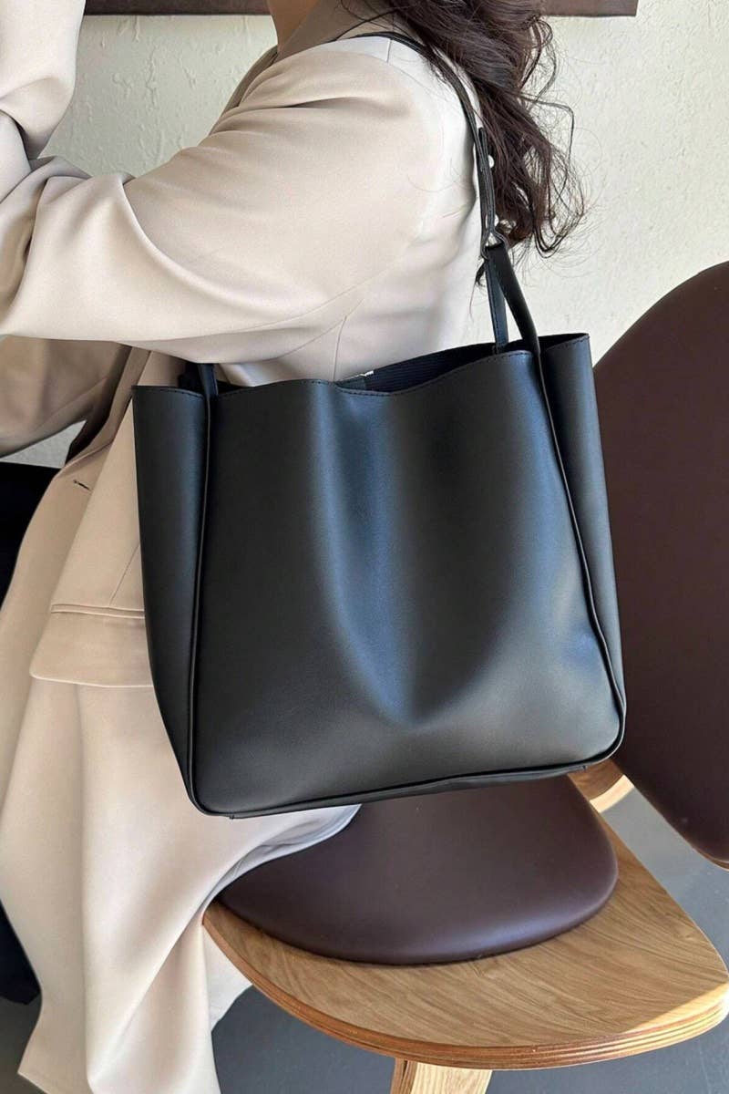 Simple Trendy Vegan Leather Shoulder Bag